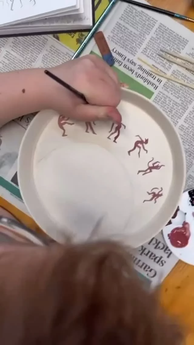 Using a combination of illustration and poured on glazes, this stunning dish, made by Grey from our Tuesday class, was one of the favourites from the kiln at the end of last term. 
Imagine this spinning like a Zoetrope and seeing the figures dance! Love the sketchbook too. 
#theclaystudio #potteryclasses #eastsussex #potterystudio #dishdesign #ceramicart #dancingfigure