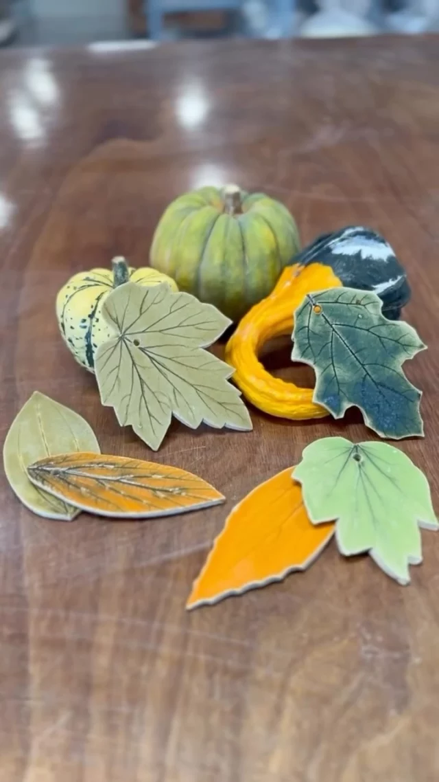 We love seeing all the new creations that align with our seasons, and we just love these autumn leaves! 🍂