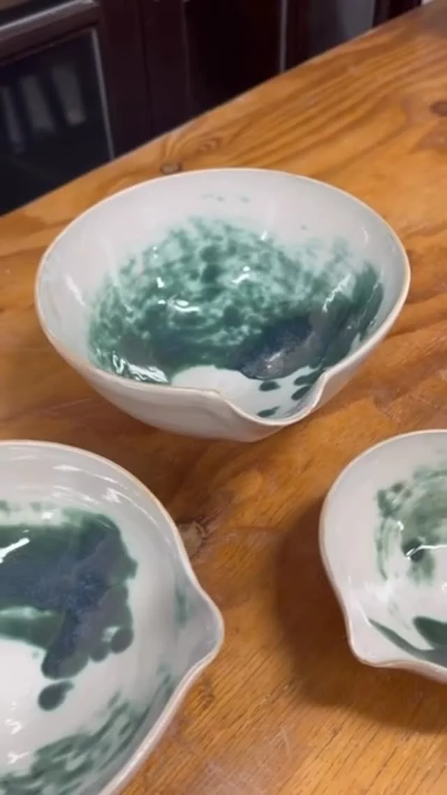 An impressive trio of large, nesting pouring bowls, made by John, one of our Thursday evening students who is usually found at one of the wheels.