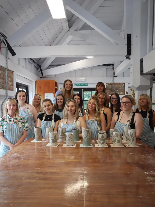 A gorgeous pottery session with this bride tribe! 💒
Did you know we do Hen Dos? The perfect choice for making memories, getting creative and having something handmade to remember it all by.
Enquire on our website or drop us a message if you’re organising a hen do or party and would like more information.