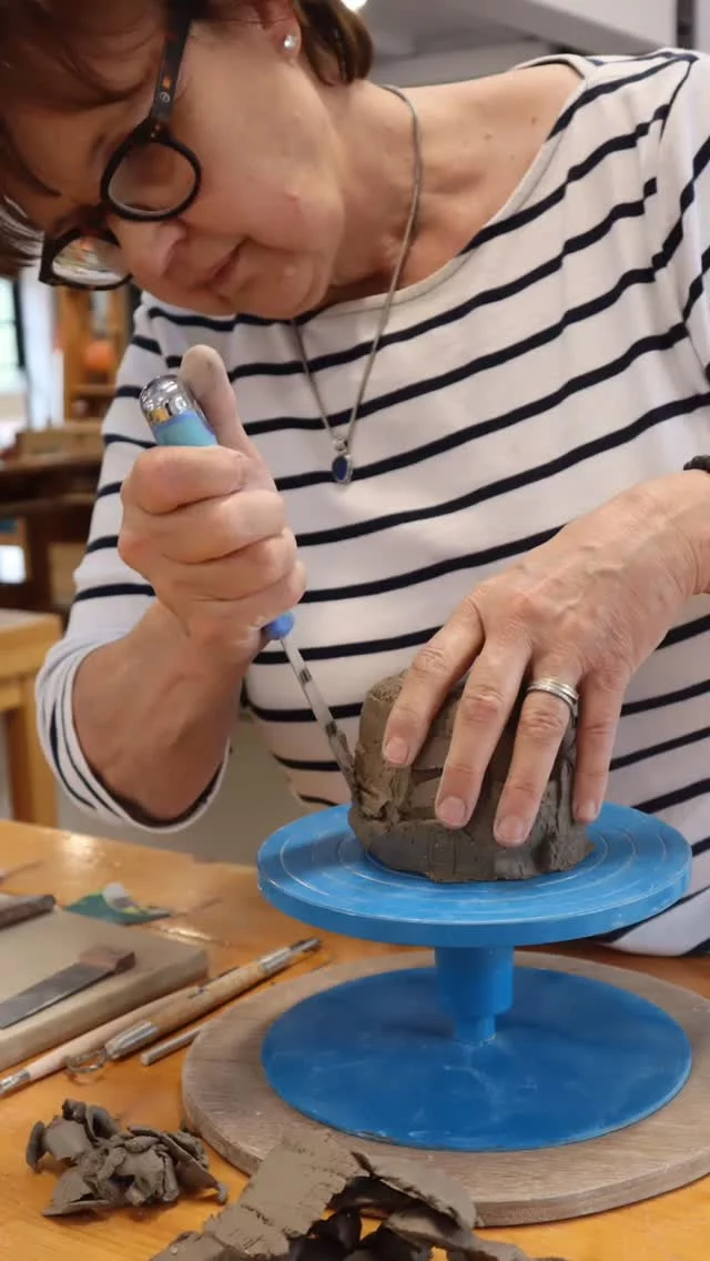 Spend a relaxing Sunday morning carving clay with Helen @helen.ceramics on our last clay workshop before the Summer break. Just a few spaces left, 12 July 9am-12 noon. 
#kurinuki 
A lovely birthday or anniversary experience to share with a friend or family or just to treat yourself after a busy week. 😌
To book head to our website theclay.studio.