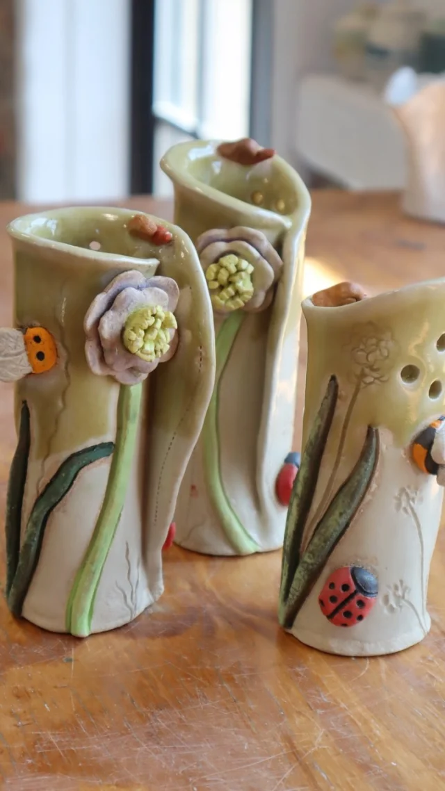 A touch of whimsy for you today… 🪵🌻🐞🐛
Very creative and fun pieces, with flowers and woodland creatures.