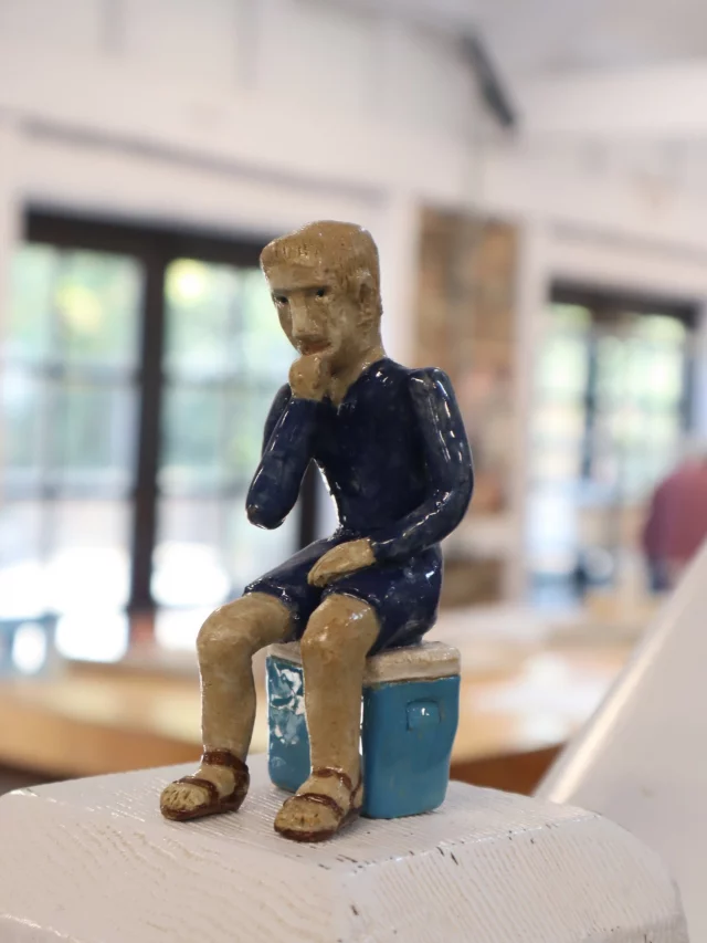Bank holiday plans? What do you think this chap is thinking?
Love the sandals and cool box!
Looking forward to welcoming everyone back this week for the start of our Autumn term. See you soon!